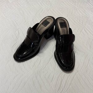 Dolce Vita Women’s Black Patent Leather Loafer Clogs. Size 10
